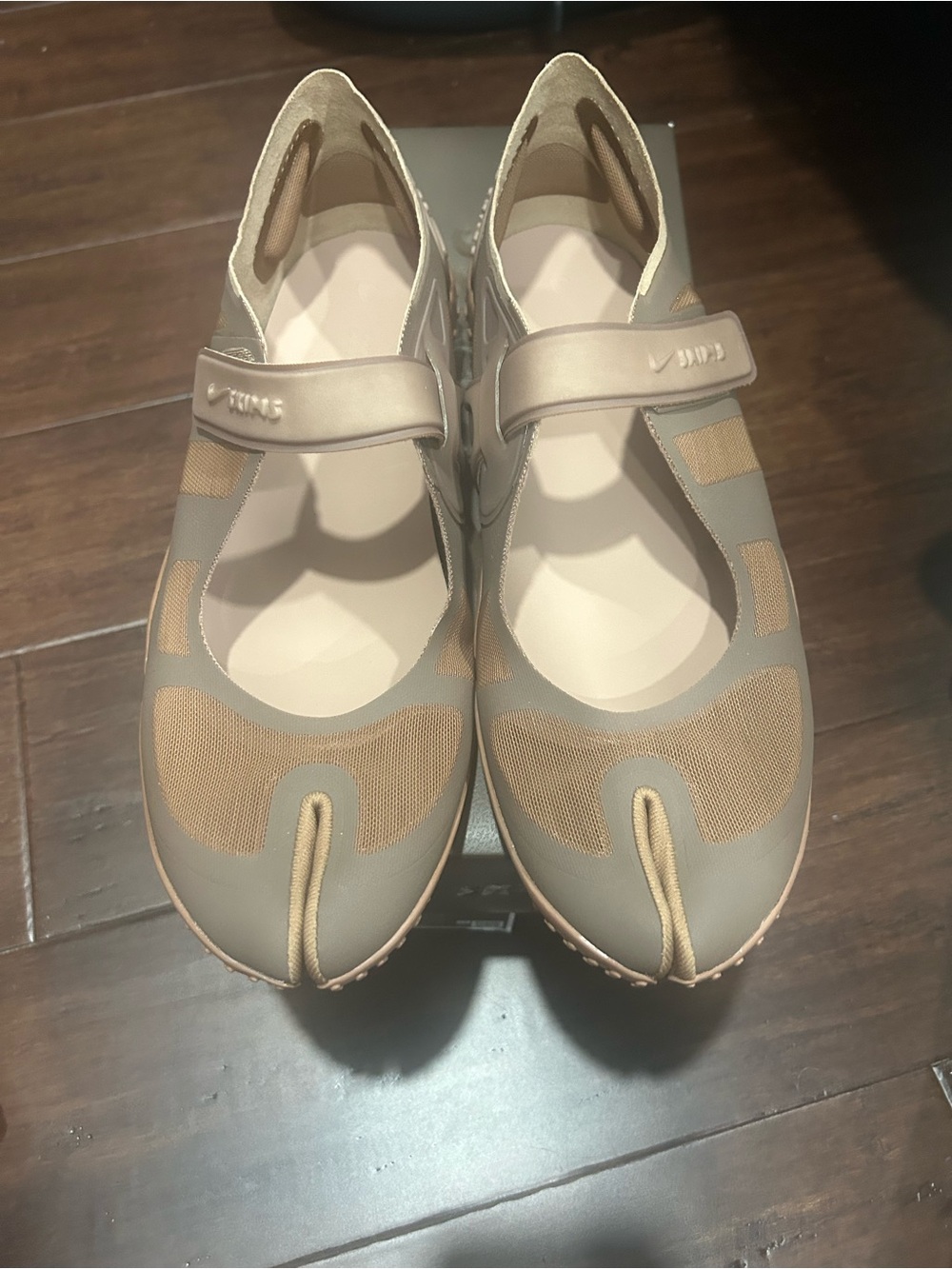 Nike Skims Rift Shoes